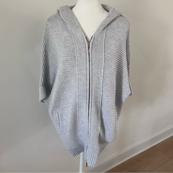 Kinross Sweaters - Kinross Oversized Chunky Knit Zip-Up Short-Sleeved Hooded Sweater | Size Small|